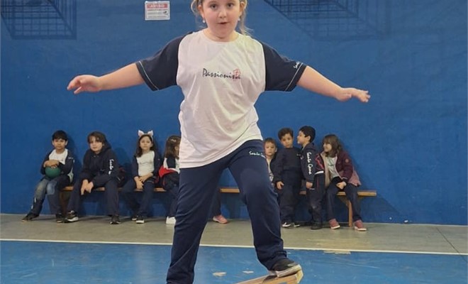 Contraturno - Aula de Circoterapia