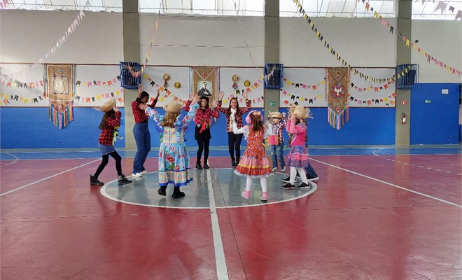 Contraturno - Festa Junina 2025