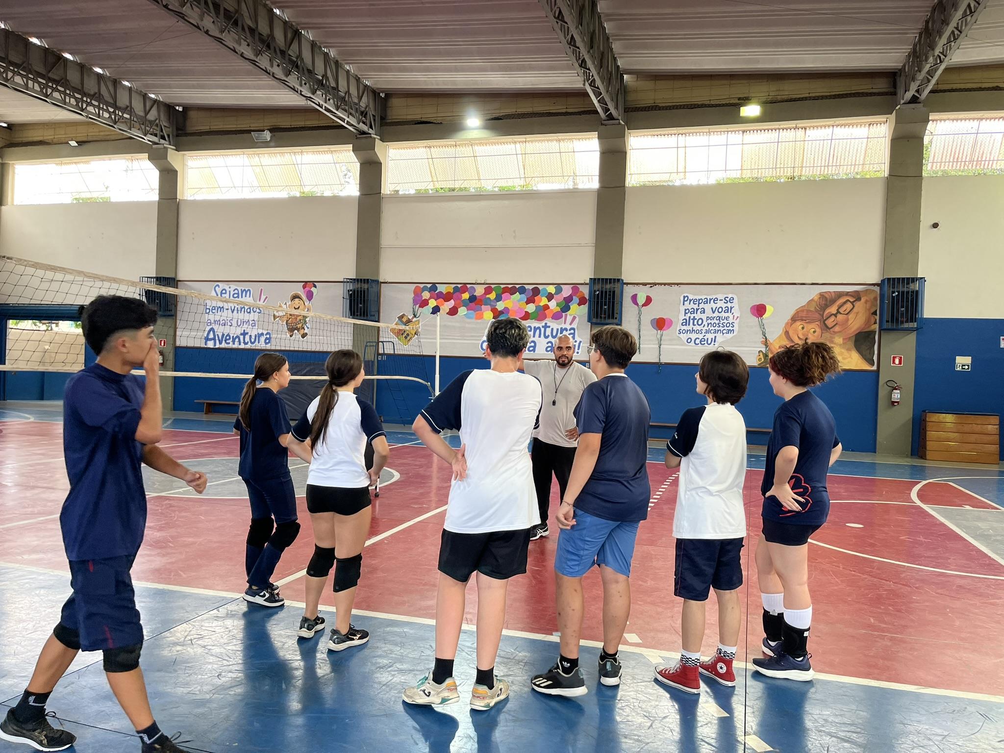 V�lei - Aula Experimental Santa Gema