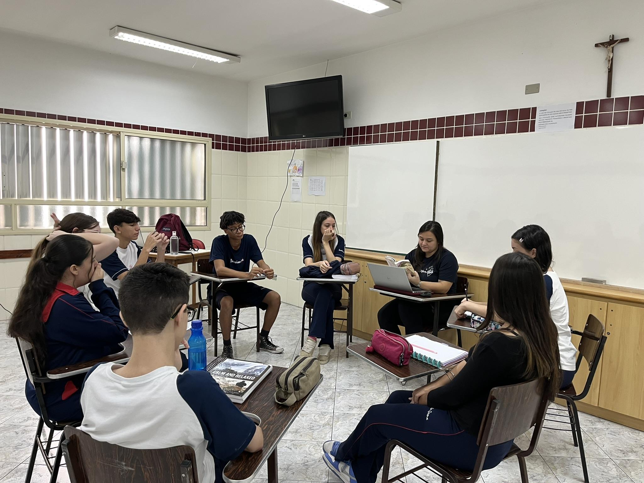 3� S�rie do EM - Clube do Livro Santa Gema