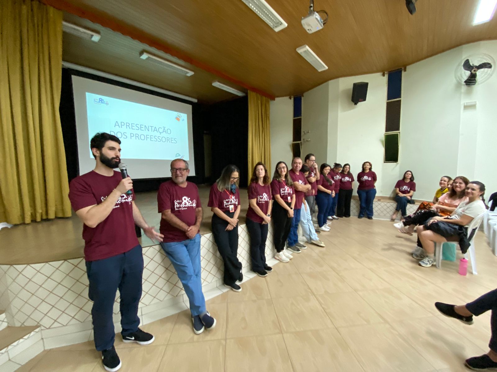 1� Reuni�o de Pais - Anos Finais e Ensino M�dio Santa Gema