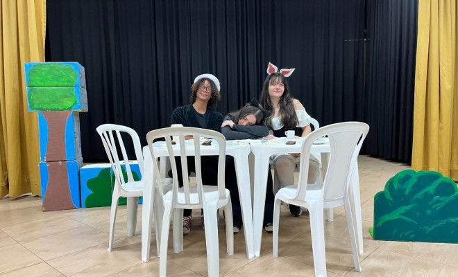 1 EM - Um Ch Maluco